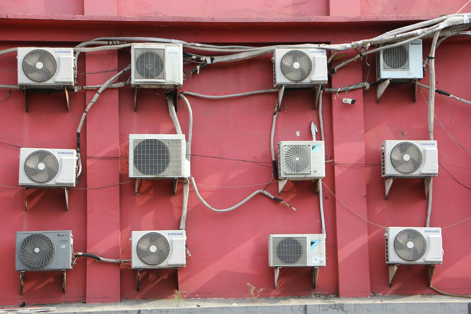 AC